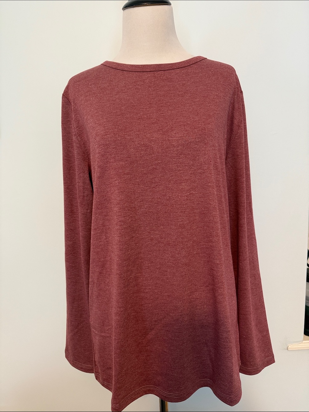 Relaxed Long Sleeve Crewneck Top in Heathered Mauve
